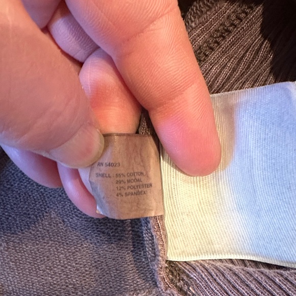 GAP Brown T-Shirt with Red XL Print - Picture 3 of 6